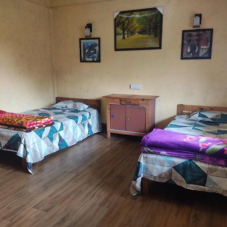 D Cloud Guesthouse チェラプンジ エクステリア 写真