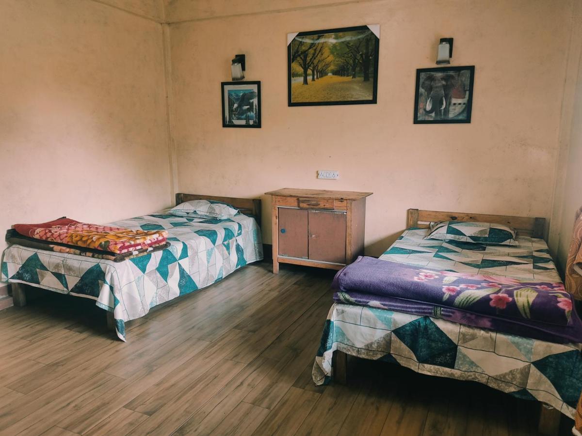 D Cloud Guesthouse チェラプンジ エクステリア 写真